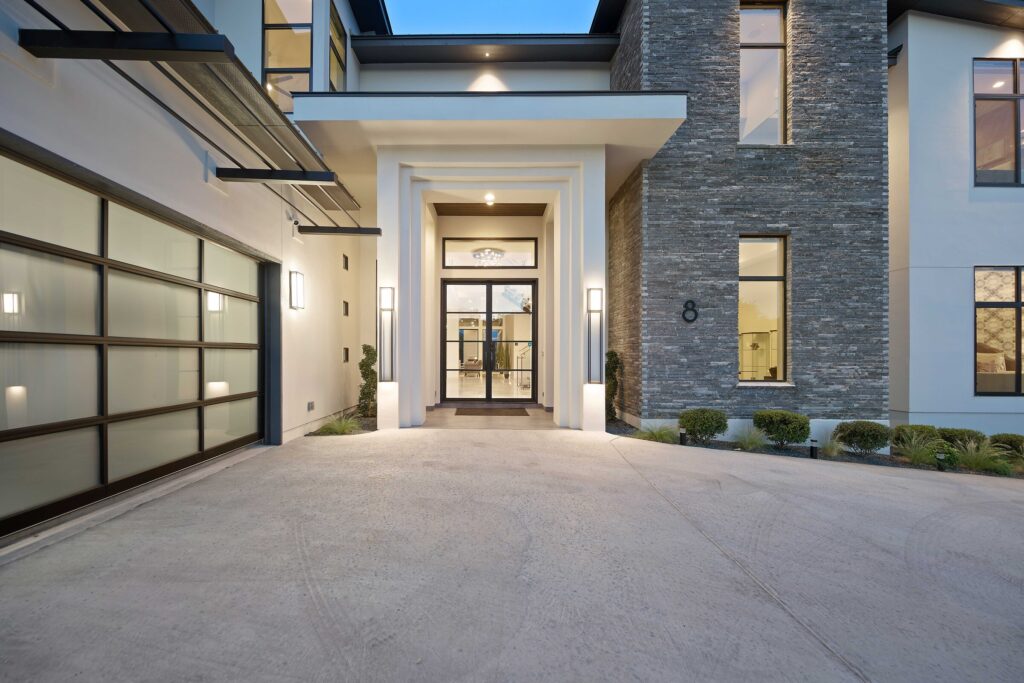 the dominion transitional home eh kings manor 84